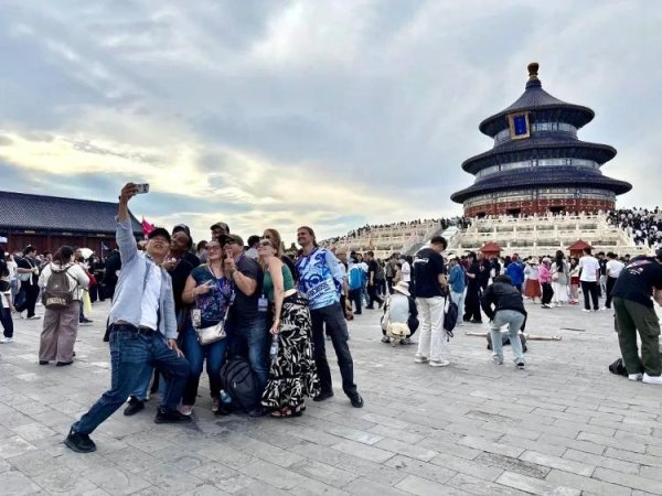 驰盈配资 京郊旅游成热门选择 “五一”假期北京接待游客总量超1790万人次