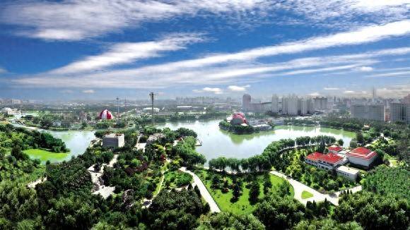 大众配资 深圳华侨城纯水岸十二期一独栋别墅以3.64亿成交 刷新全国法拍纪录